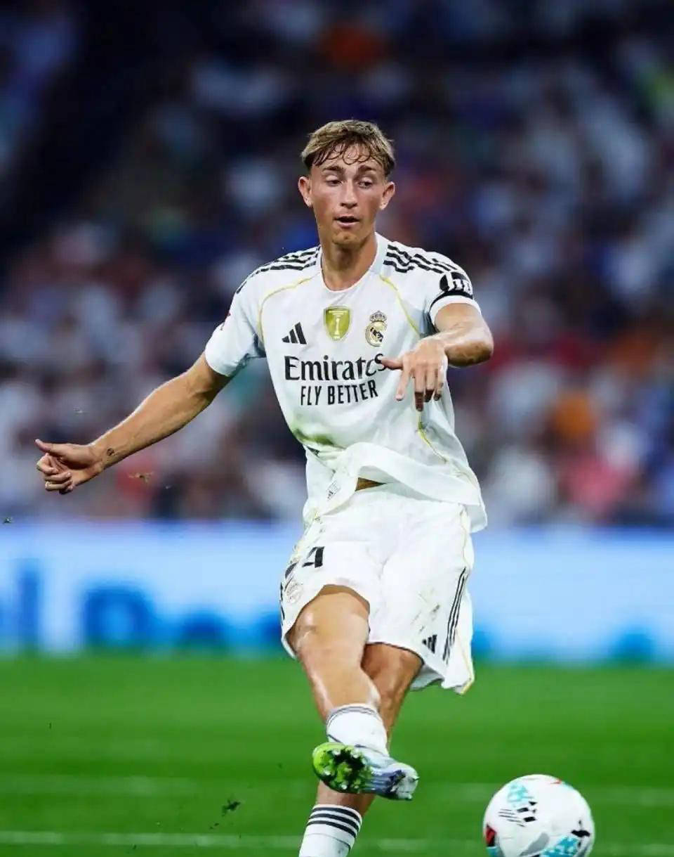 欧冠18决赛皇马对阵本菲卡：穆里尼奥神机妙算，大皇马意外出局